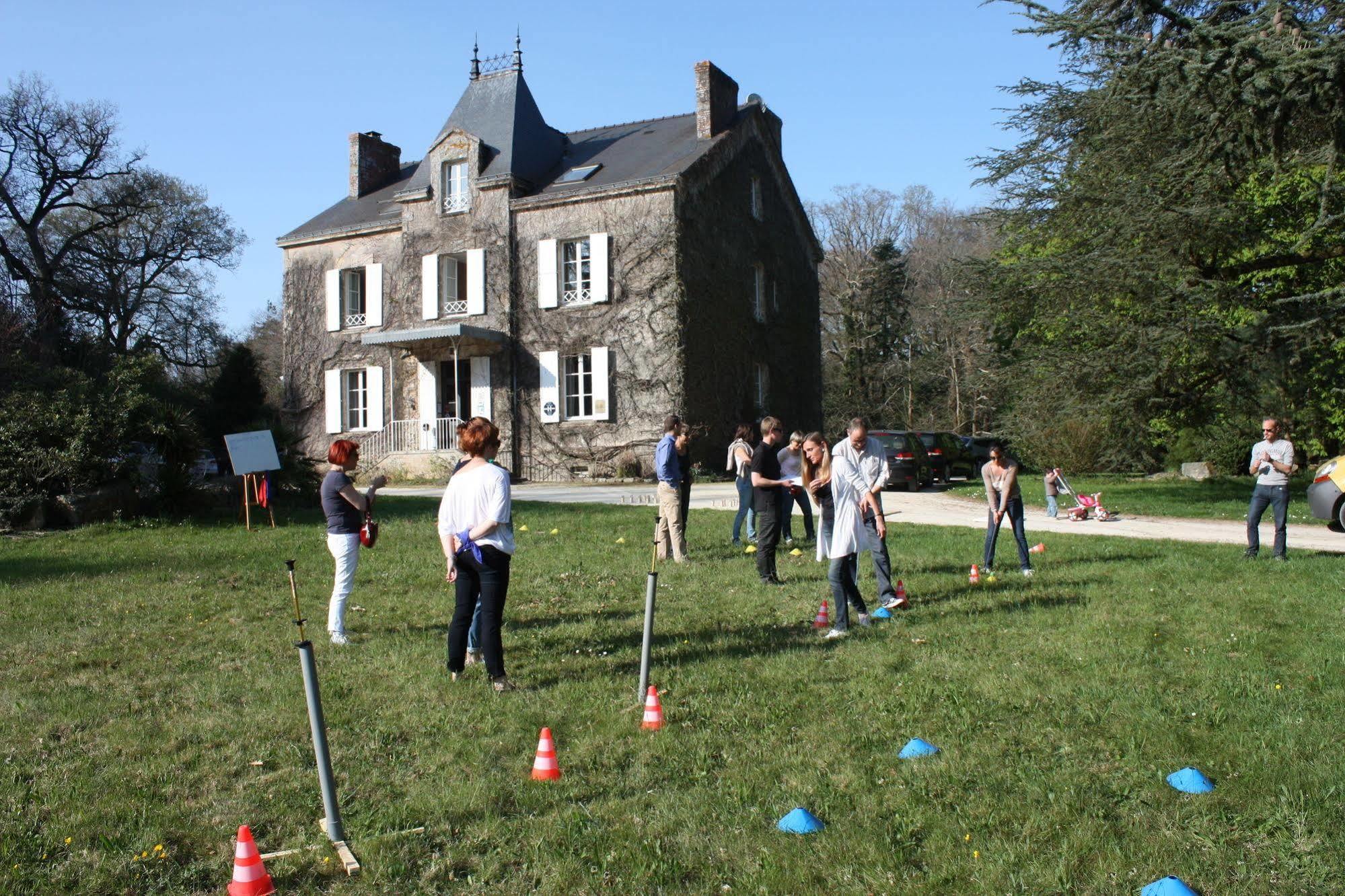 Domaine De Bodeuc Hotel Nivillac Bagian luar foto